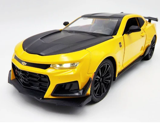 1:24 Diecast Chevrolet Camaro Model Car With Smoke - Image 4