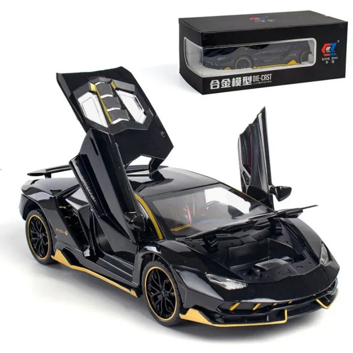 1:24 Diecast Lamborghini LP770-4 Model Car With Smoke