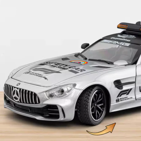 1:24 Diecast Mercedes AMG F1 Safety Model Car - Image 4