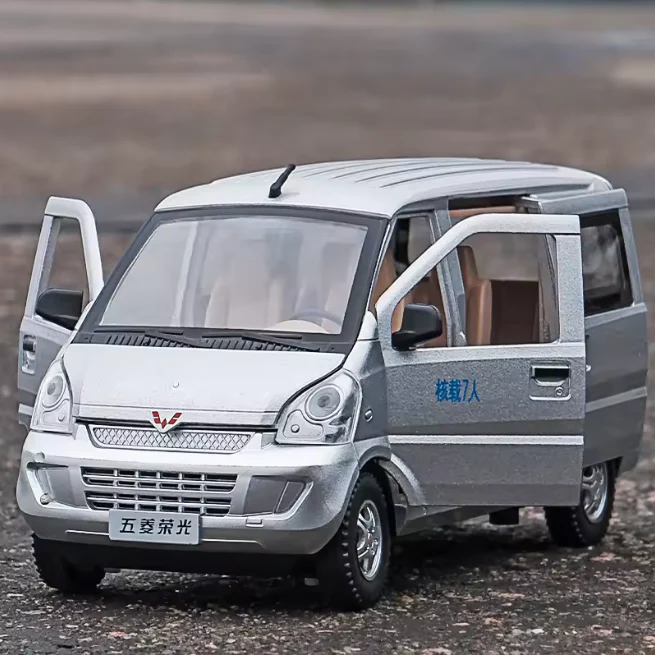 1:24 Diecast Wuling Glory Van Model - Image 6