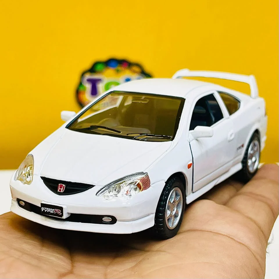1:34 Kinsmart Honda Integra Type R - Image 4