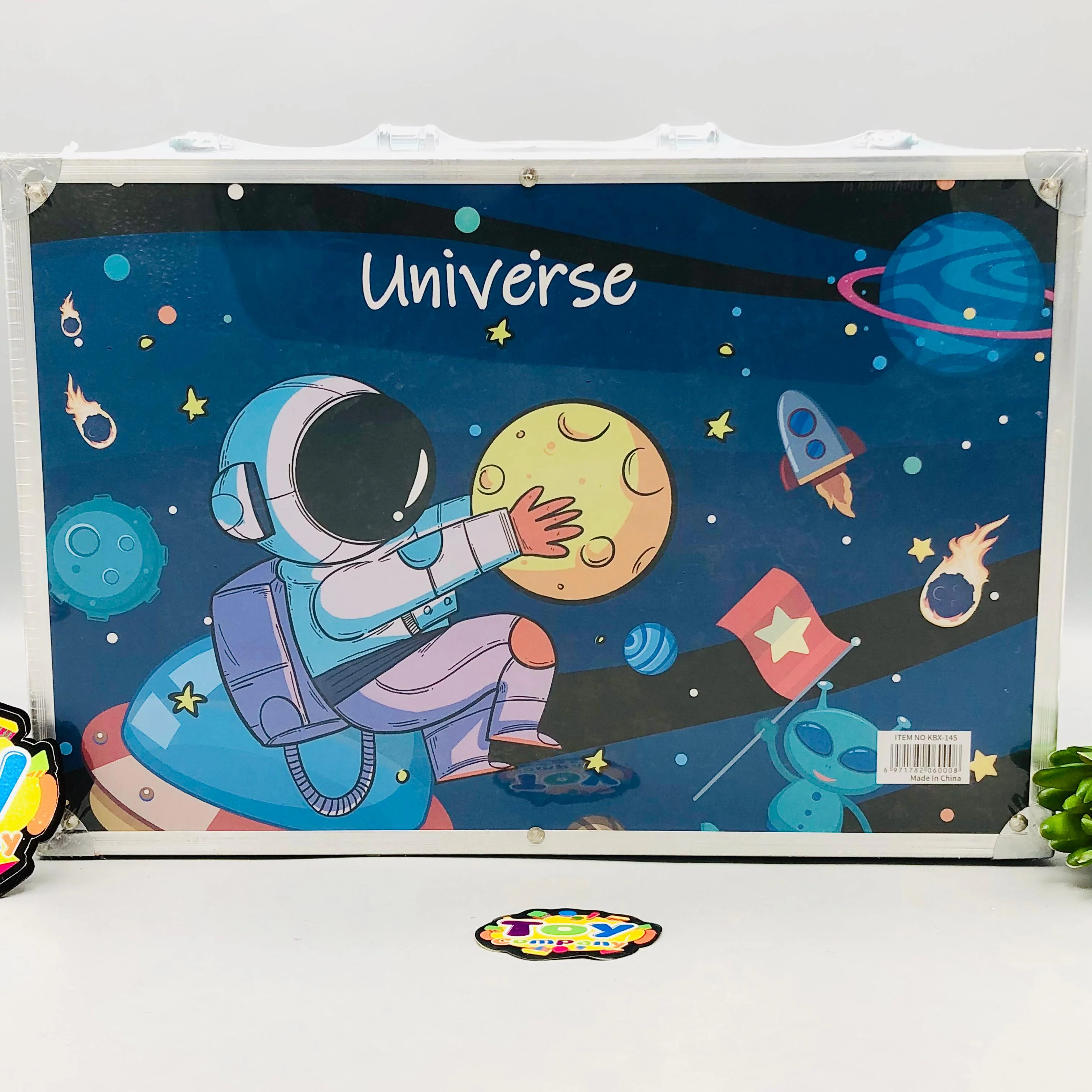 145Pcs Premium Space Themed Kids Painting Kit Briefcase - Image 4