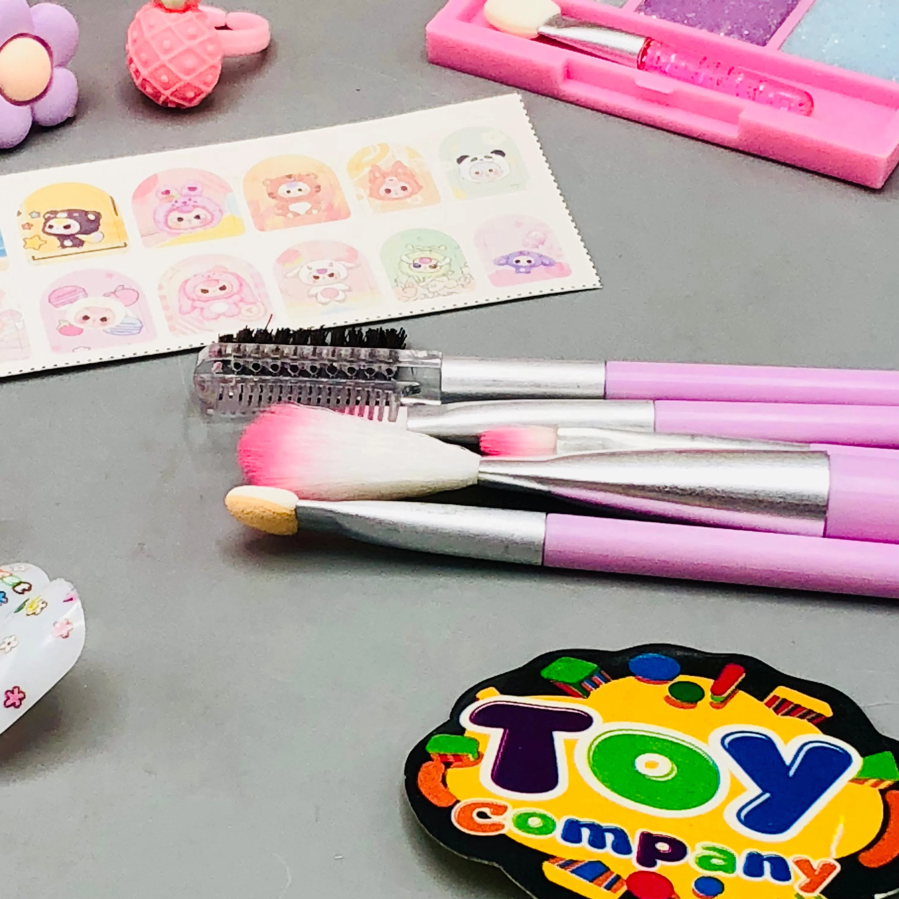 16Pcs Realistic Fantasy Themed Makeup Set - Image 4