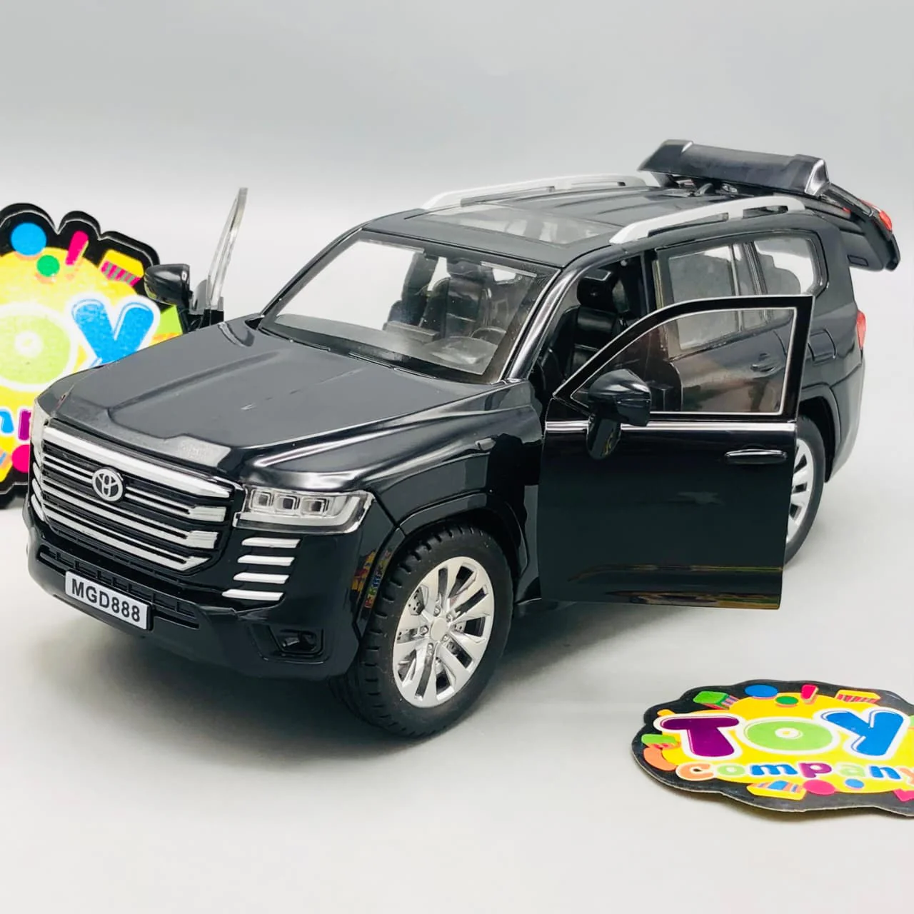 1Pc ABS Toyota Land Cruiser Model With Light & Sound - Image 6