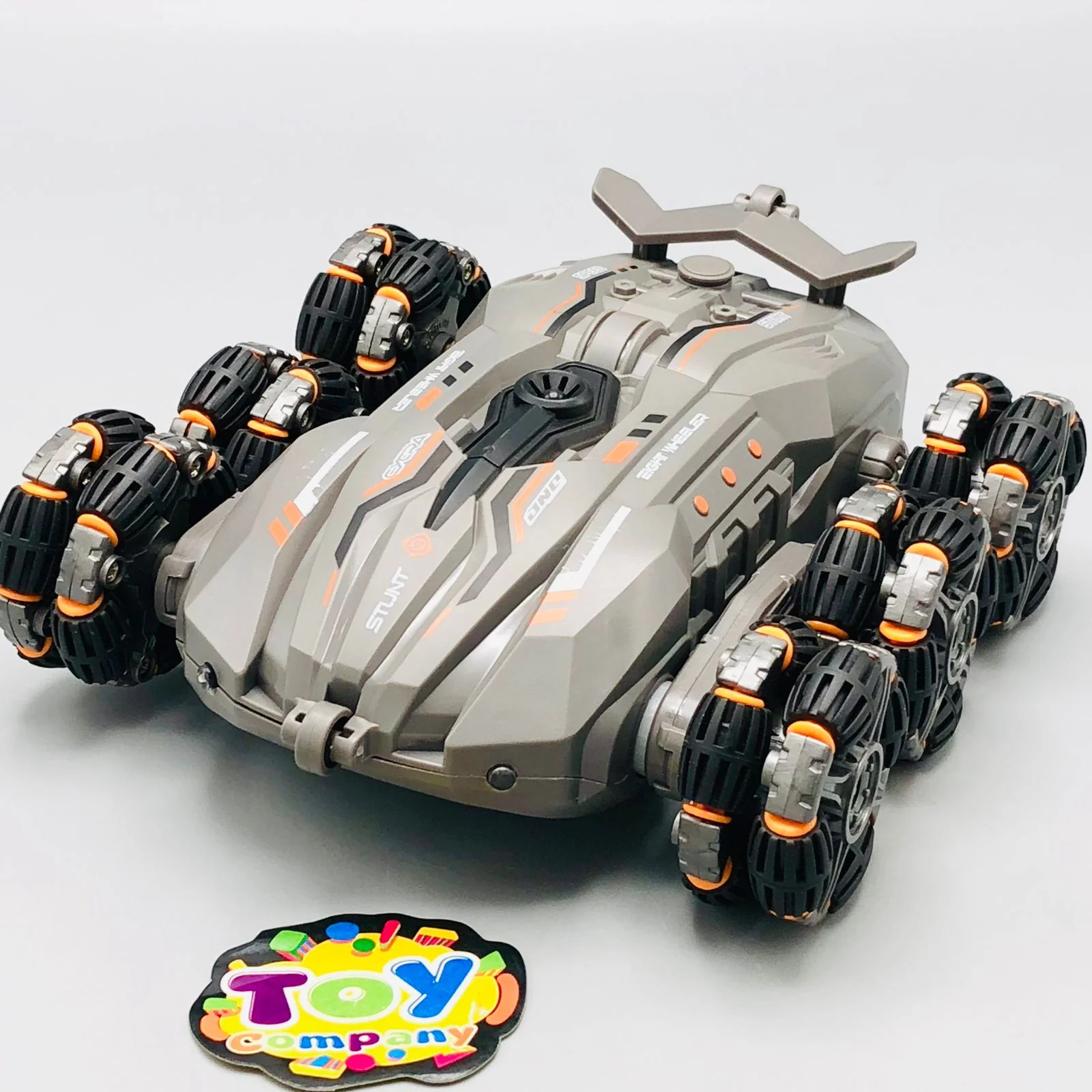 2.4G Remote Control 6 Wheels Drift Car - Image 4