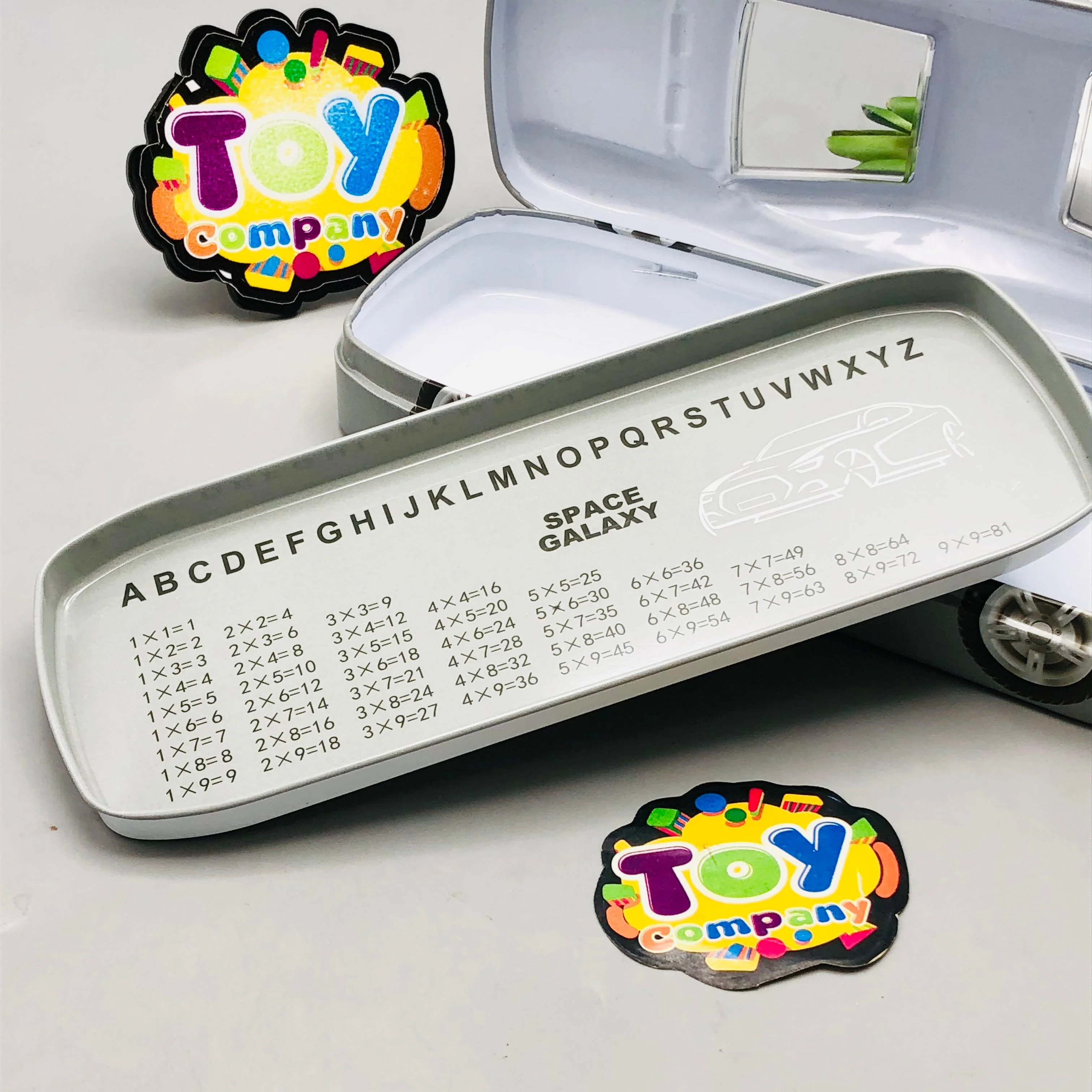 Batman Themed Tin Geometry Box - Image 5