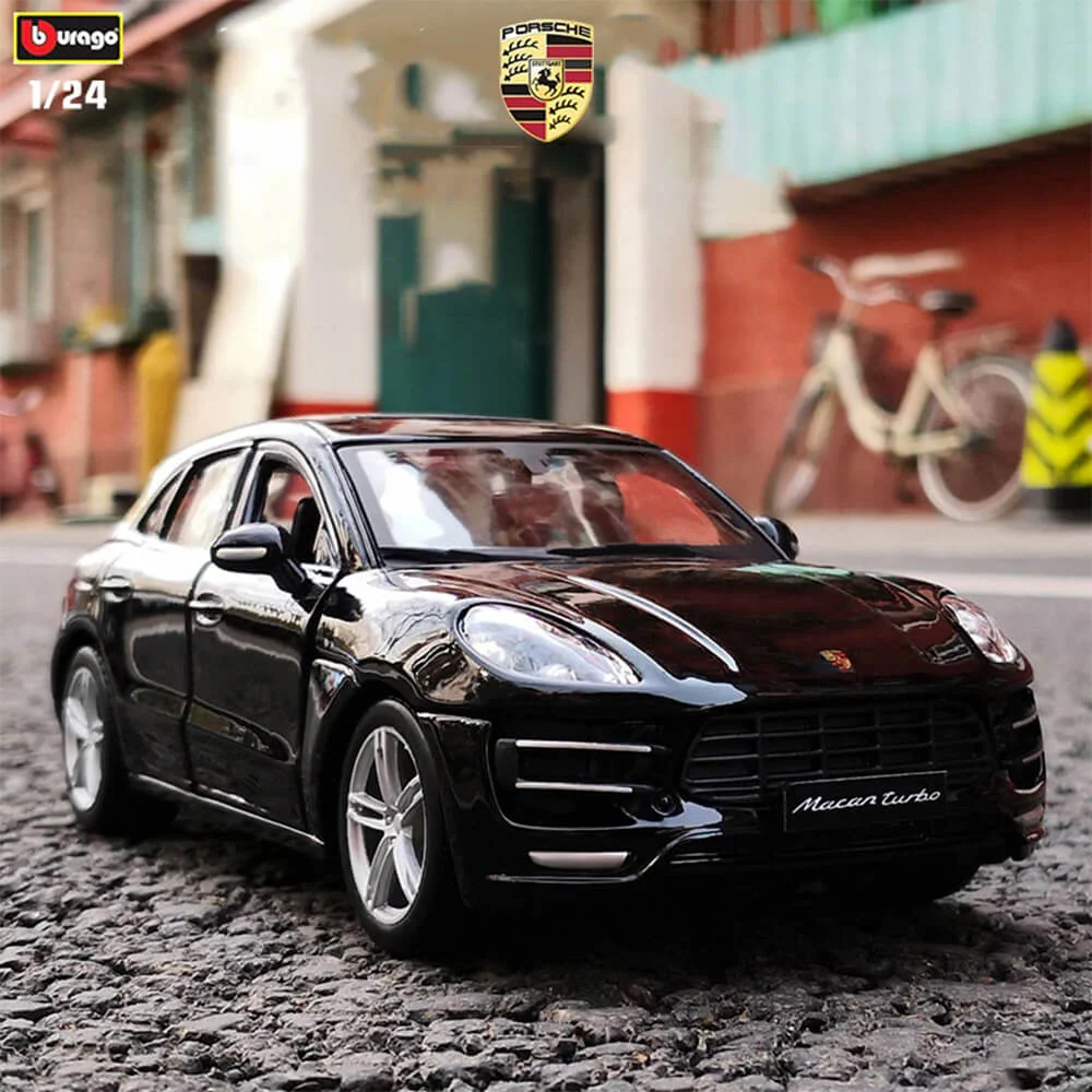 Bburago 1:24 Porsche Cayenne Turbo Model - Black - Image 4