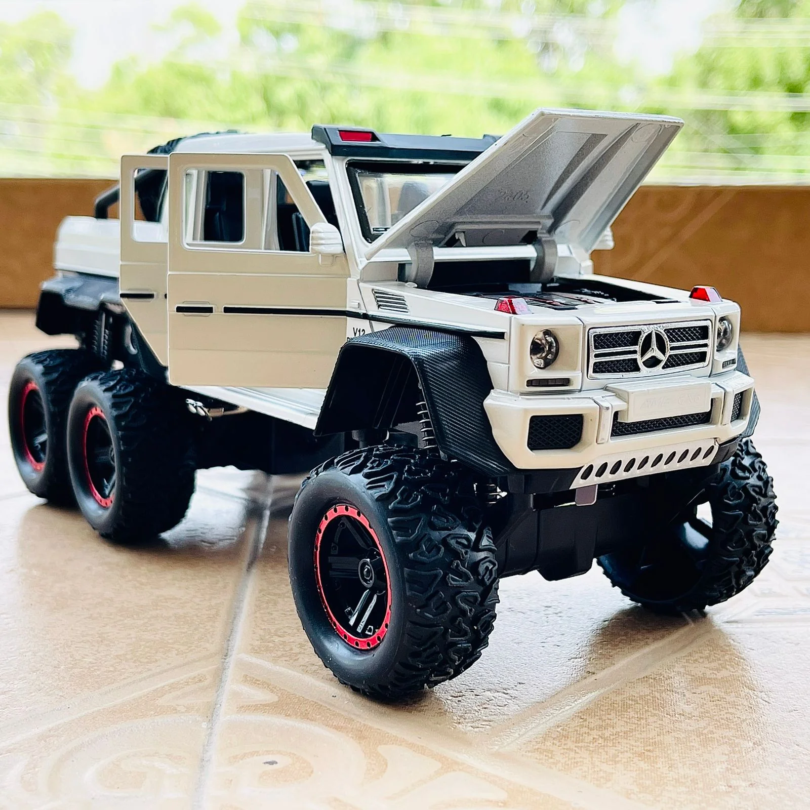 Diecast Mercedes G63 AMG 6X6 Model Car - Image 2