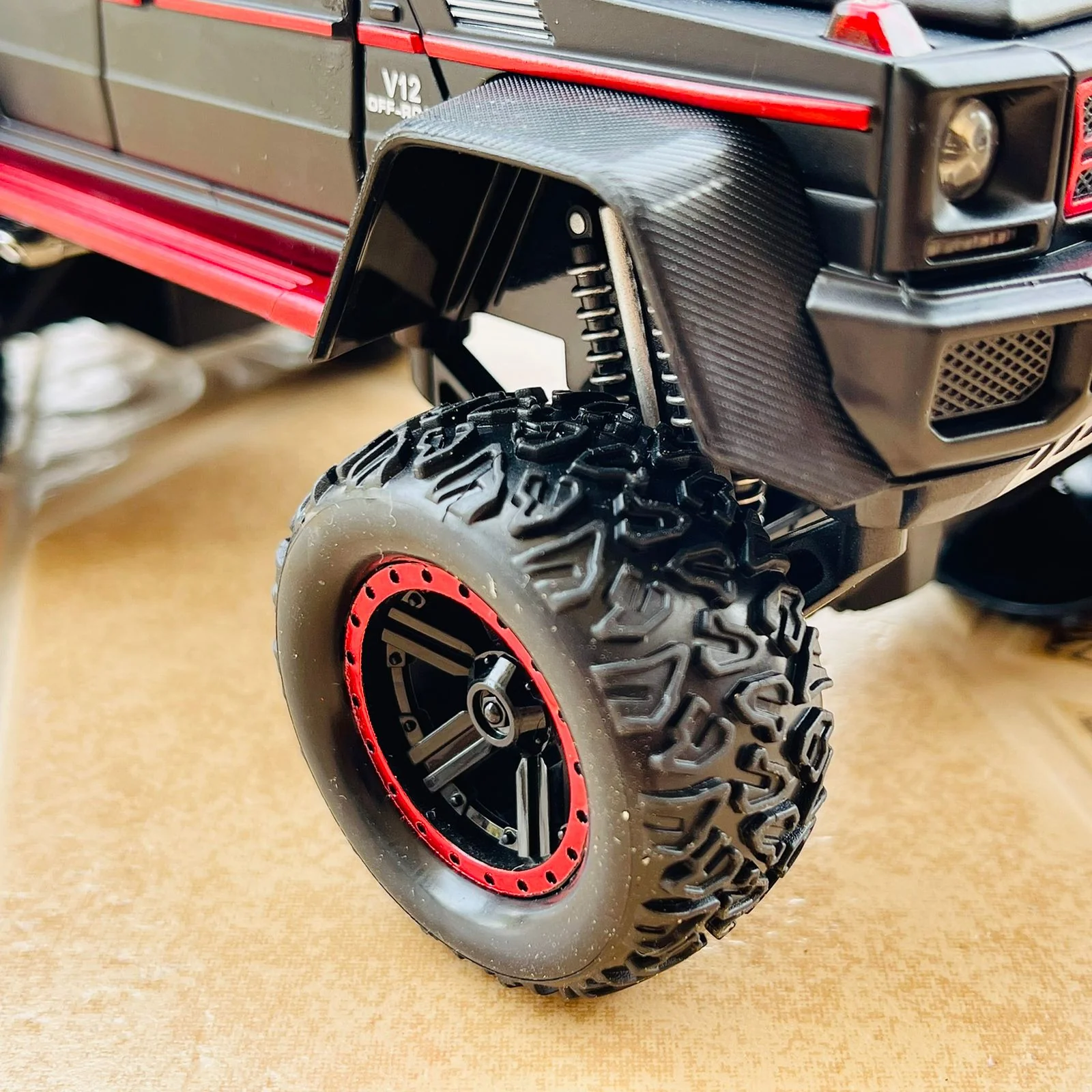 Diecast Mercedes G63 AMG 6X6 Model Car - Image 8