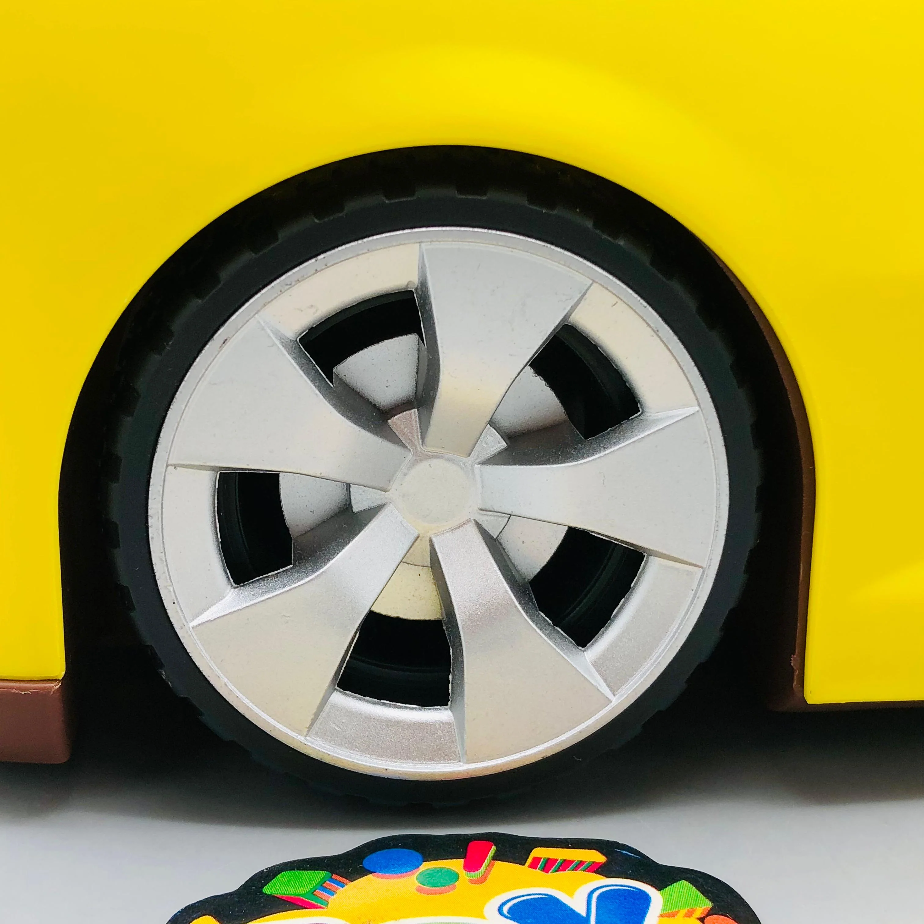 Duck Themed Car Racing Adventure Steering Wheel - Image 3