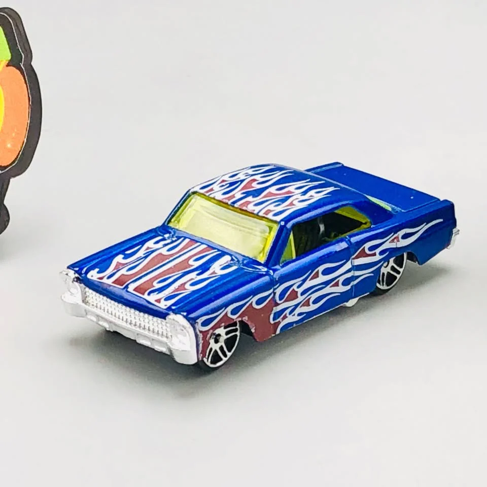 Hot Wheel Diecast 8Pcs Cars With Display Racks - Assortment - Image 5
