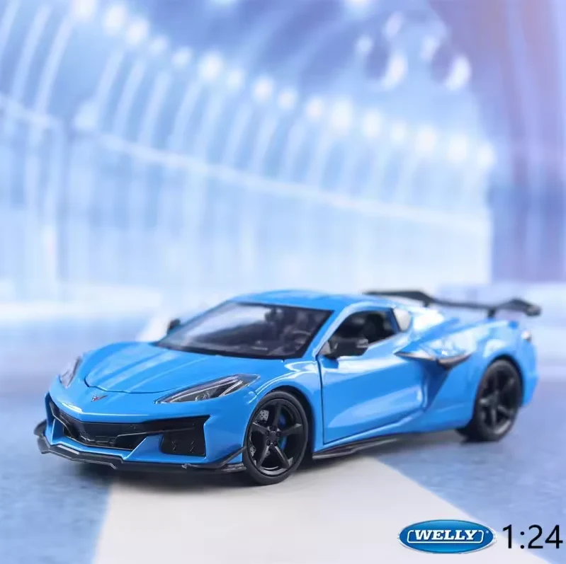 Welly 1:24 Diecast Chevrolet Corvette Z06 Car Model - Image 2